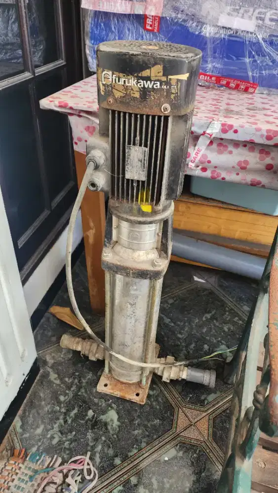 Pompa FURUKAWA bekas