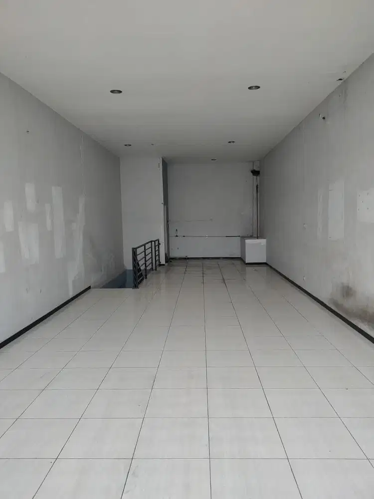 Dijual dan Disewakan Ruko Lokasi Jl. Tugu Raya Semarang