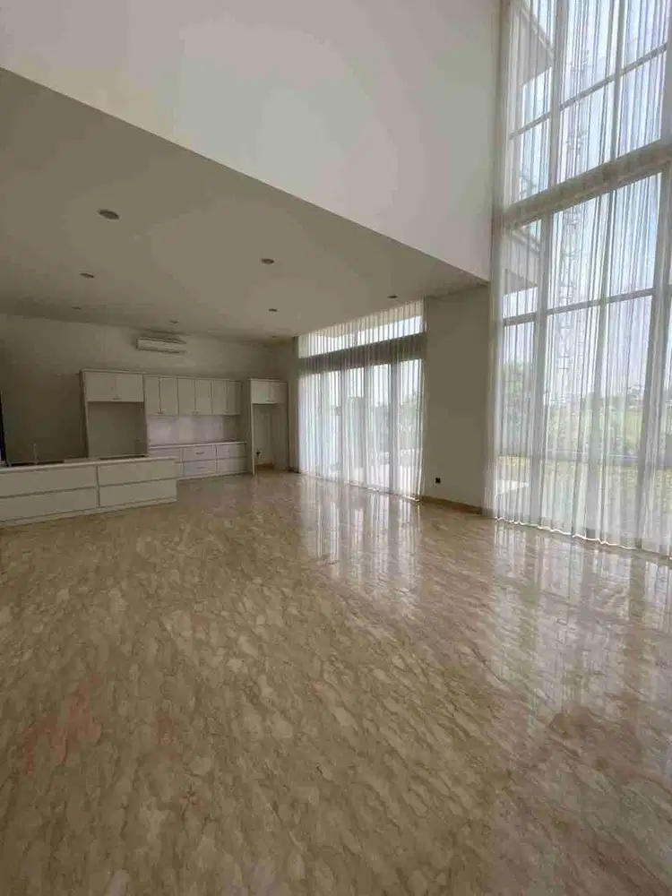 Disewa Rumah Golf Island PIK Mozart Mewah Jarang Ada