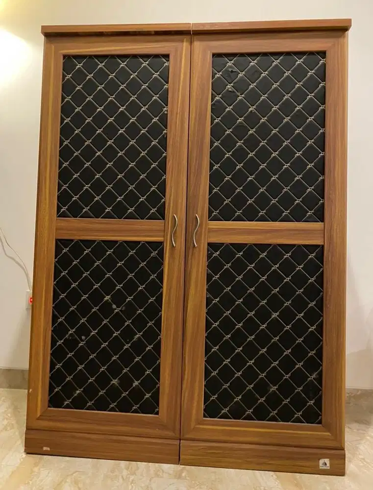 Lemari Sepatu Albatross Kondisi Bagus