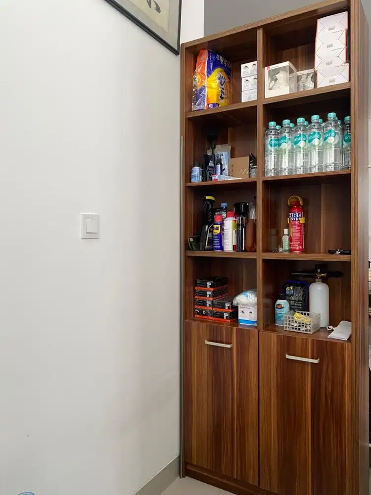 Sekat Lemari Ruang tamu