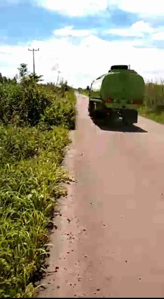 Dijual tanah di Ketapang Kalimantan barat
Kec Matan Hilir Selatan
Desa sungai Pelang
Luas 11 ha ( 6 SHM )