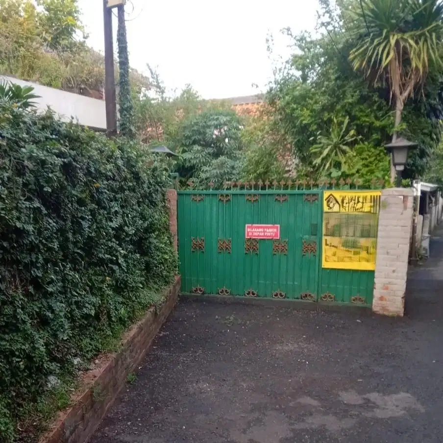 Rumah di H. Nawi Radio Dalam Kebayoran Baru