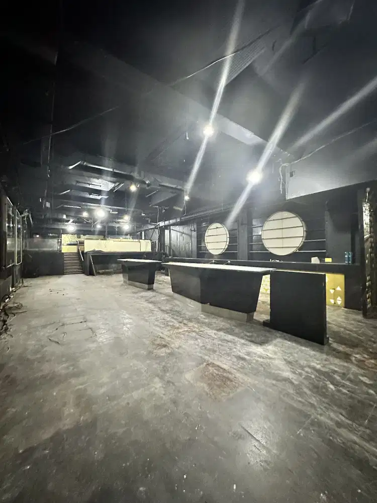 Gedung di Kemang Raya Jakarta Selatan