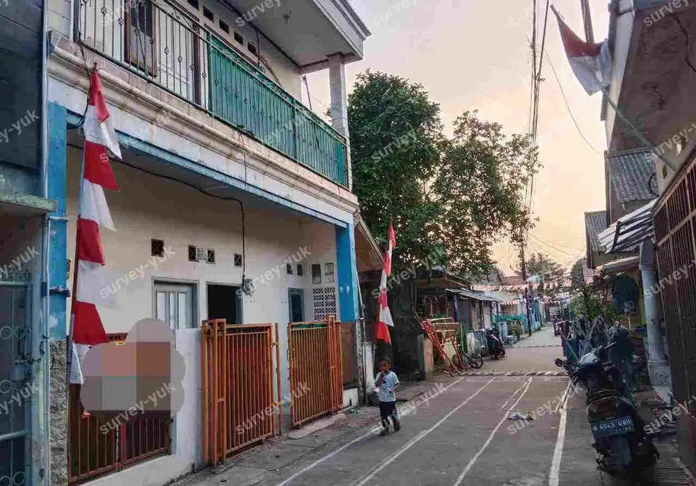 Rumah kost Murah  strategis  4 kamar / unit 2 lantai akses Mobil Dekat Kebayoran Height