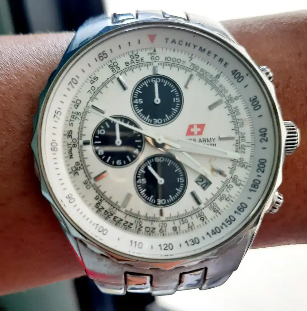 Dijual Jam Tangan Merk Swiss Army