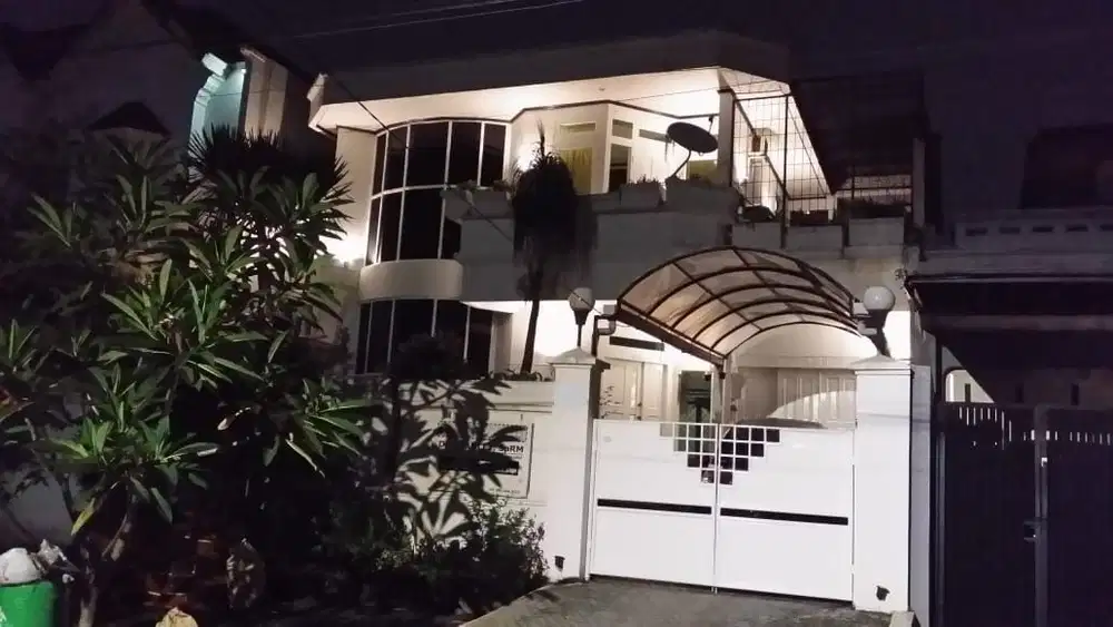 Rumah di Gedung Hijau Pondok Indah Luas 282m