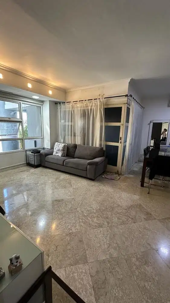 Apartemen Grand Tropic 3 Bedroom Grogol Jakarta Barat