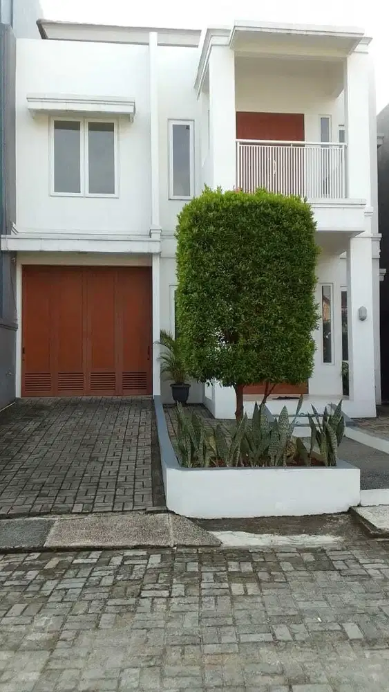 Rumah 2 Lantai Siap Huni di Warung Sila Jagakarsa