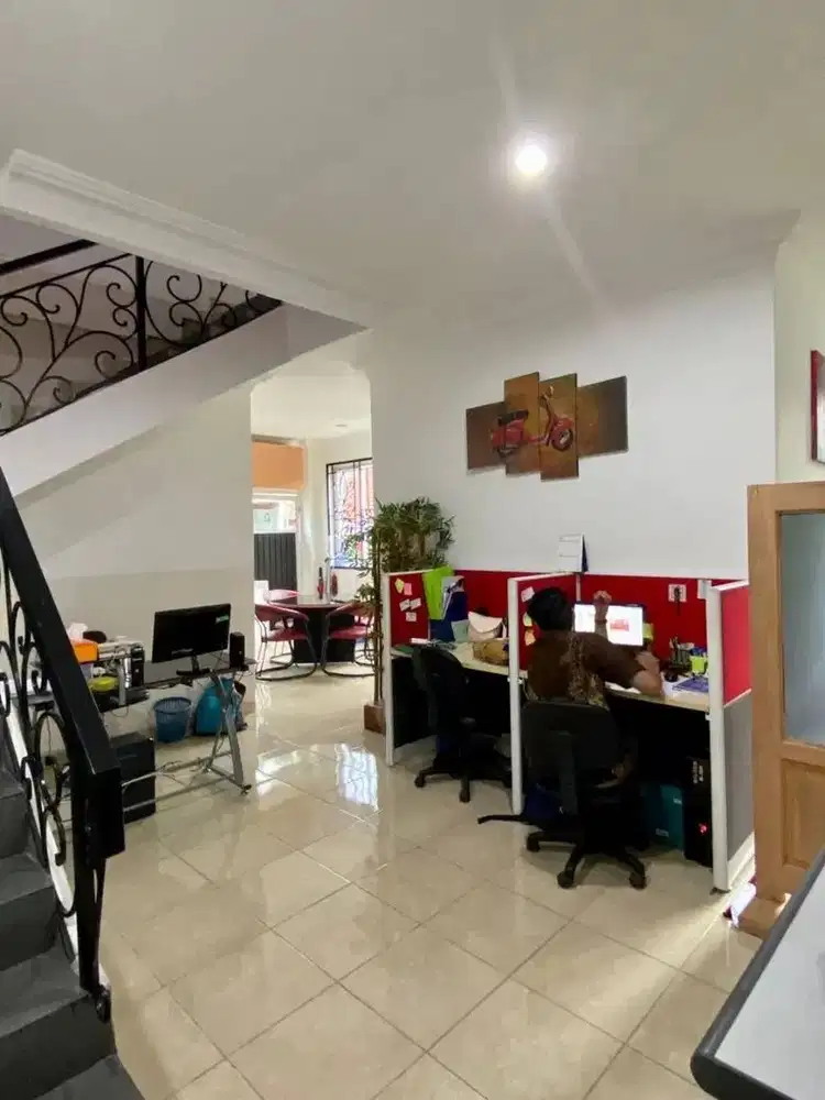 Rumah bisa Untuk Kantor di Jalan Durian Jagakarsa