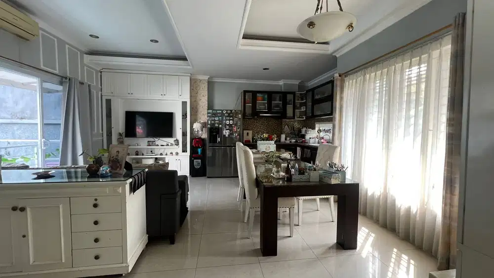 Rumah di Pasar Minggu Luas 253m Siap Huni