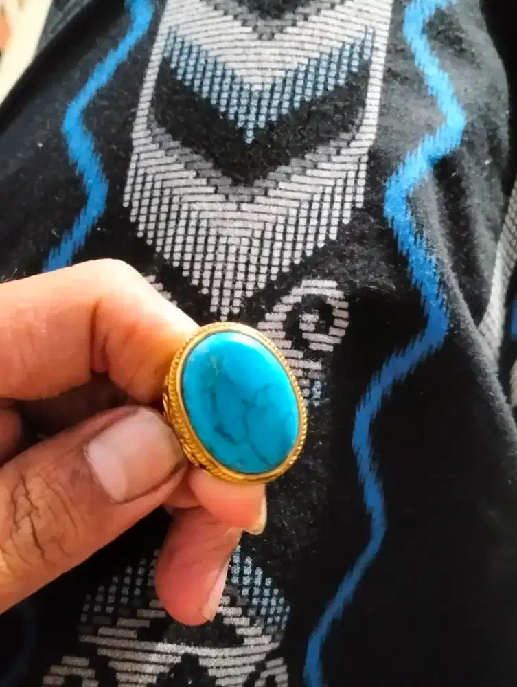 Batu pirus biru