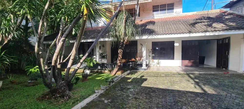 Rumah di Bintaro Rengas Cempaka Raya Posisi Hoek