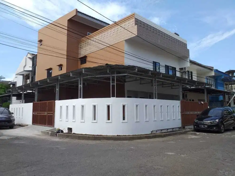 Rumah 3 Lantai di Villa Pasar Baru Jakarta Pusat