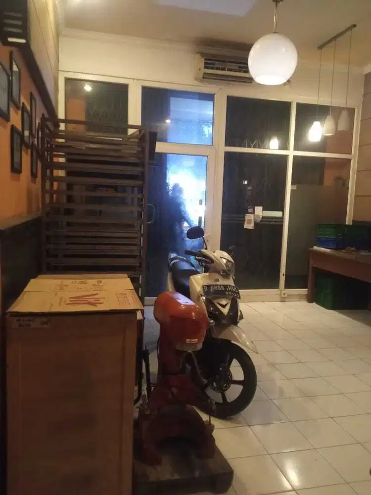 Ruko 2 Lantai Bukit Dago Lokasi Pinggir Jalan