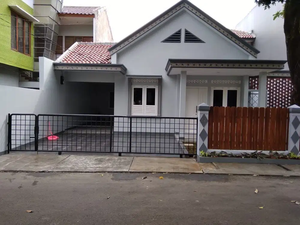 Rumah Siap Huni di Kebayoran Baru Dekat Senopati