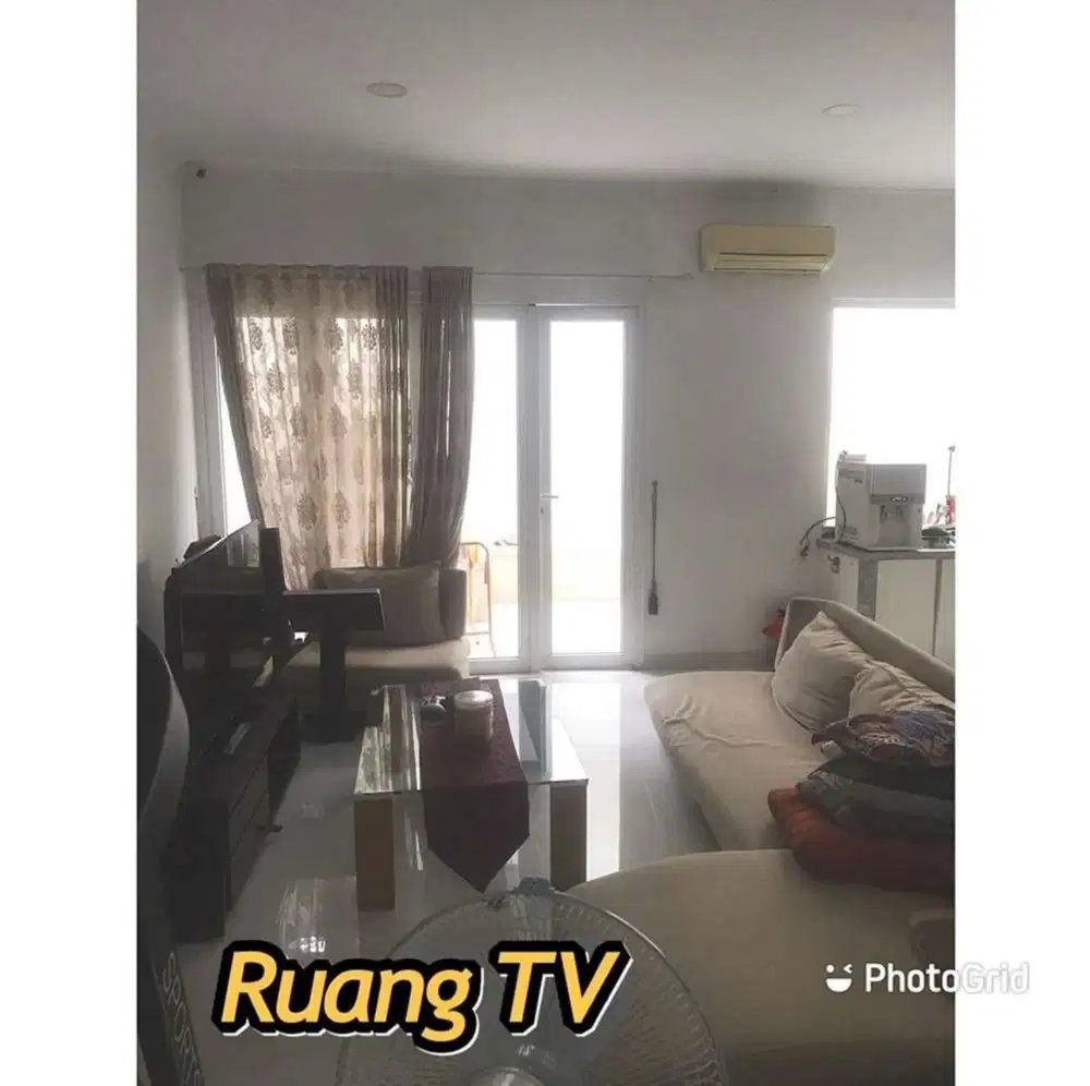 Rumah 2 Lantai Semi Furnished Modern Vila Dago Pamulang