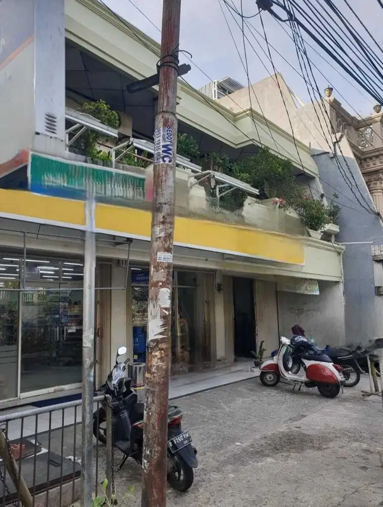 Rumah di Pademangan Pinggir Jalan Cocok Untuk Usaha