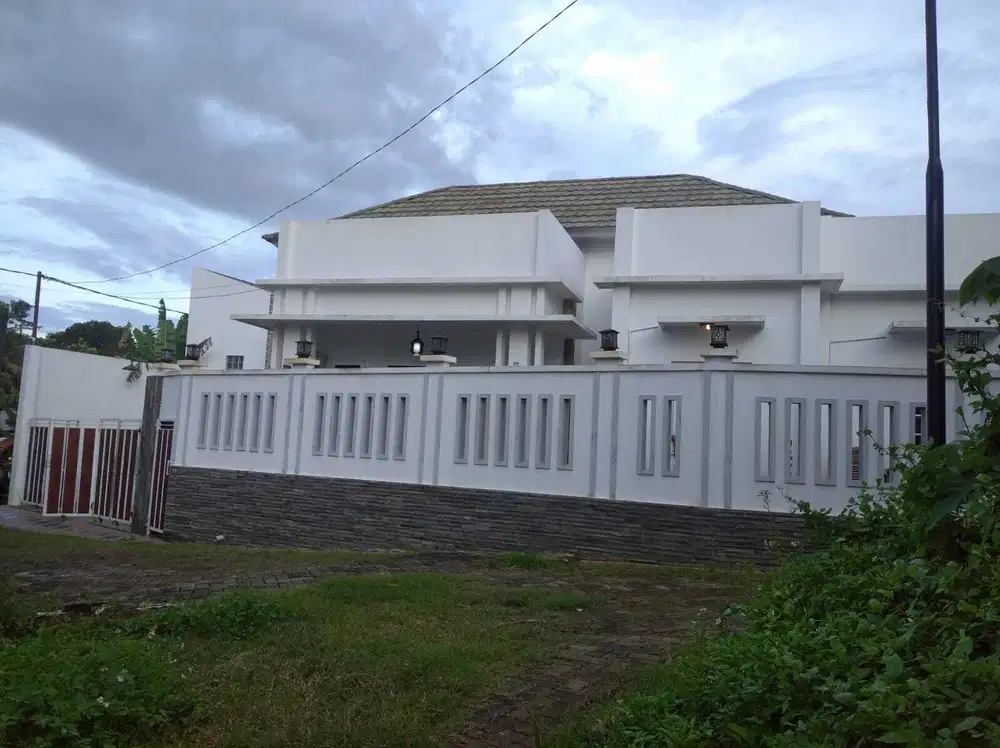 Rumah di Rajeg Tangerang Siap Huni Ada Kolam Renang