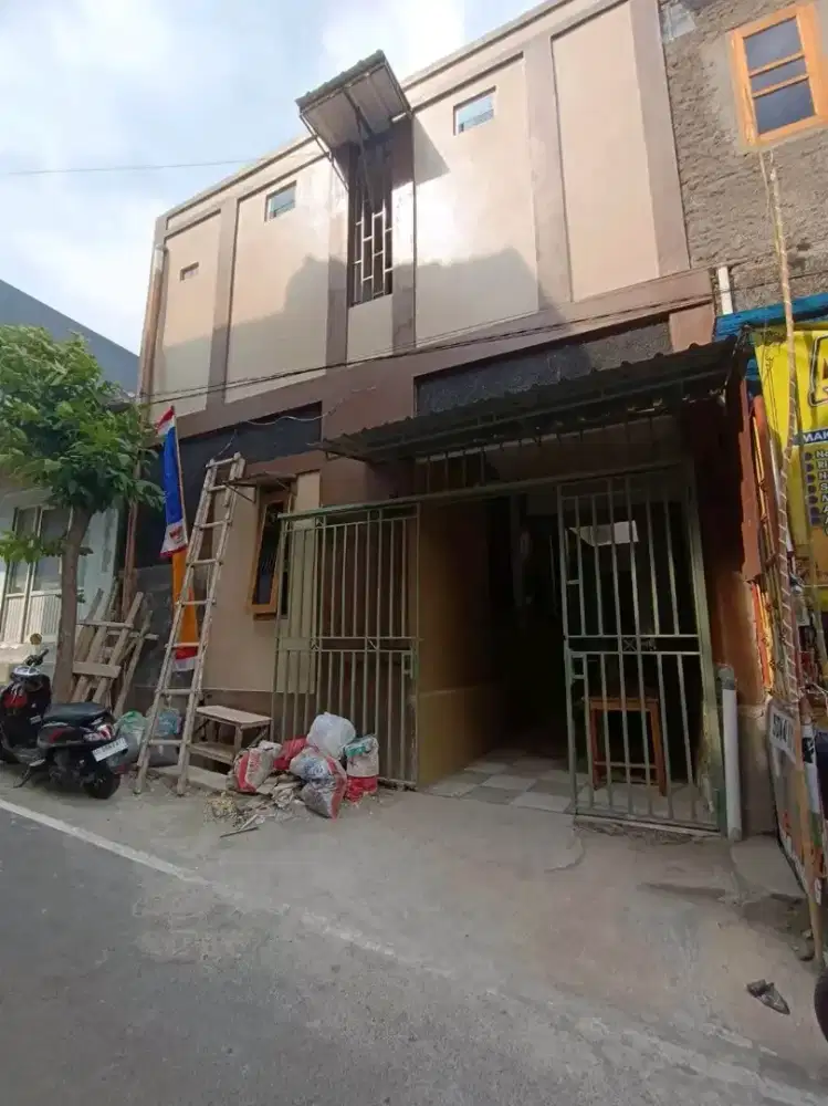 Dijual Kost baru UNS 10 KT