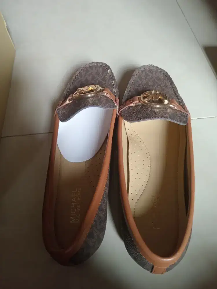 Sepatu MK Original Brown