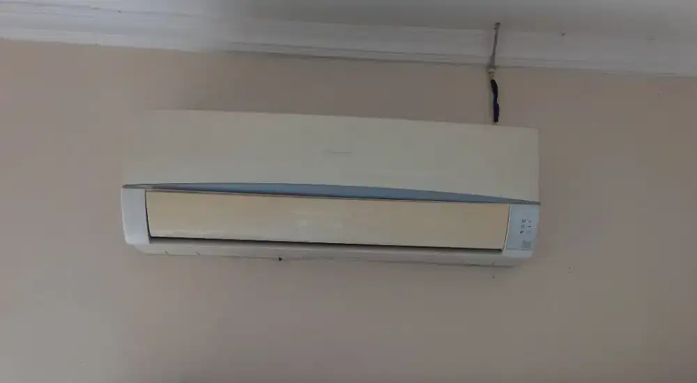 DIJUAL CEPAT AC SHARP 1 PK KONDISI BAGUS DINGIN