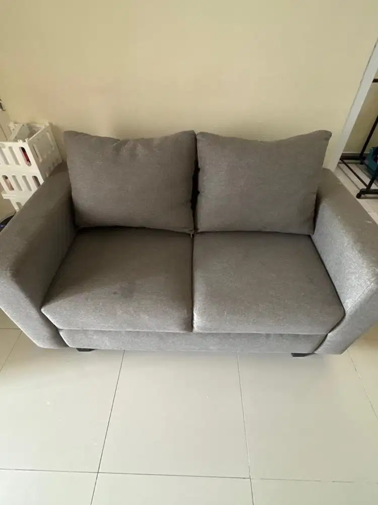 Sofa 2 seater jarang pakai