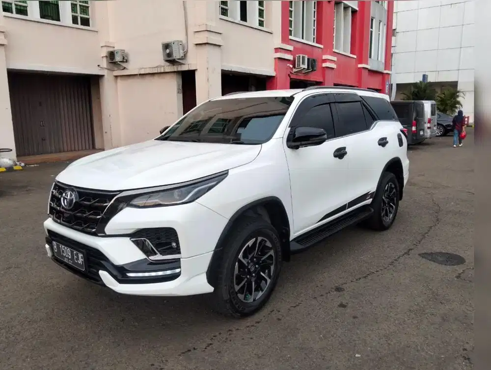 Fortuner VRZ 2.8 GR Diesel AT 2022 Full Original dan TDP Ekonomis