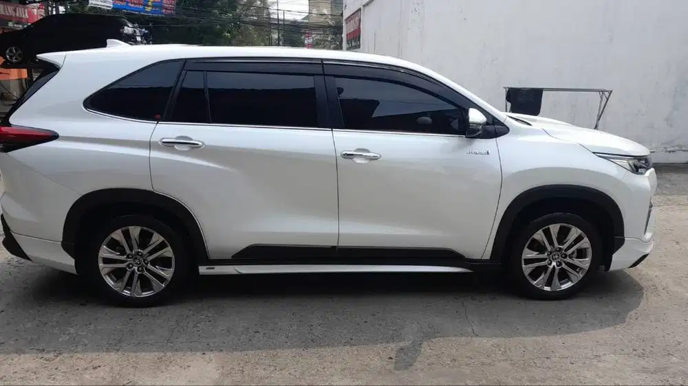 NIK 2025 Innova Zenix Q HV TSS Modellista