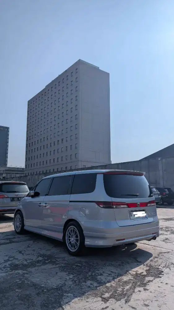 Honda Elysion 2.4 2007 NFL/Facelift Automatic Silver