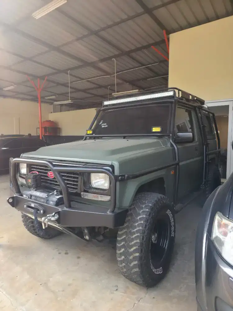 Dijual Daihatsu Rocky (4x4) MT Diesel 1997 sgt terawattt