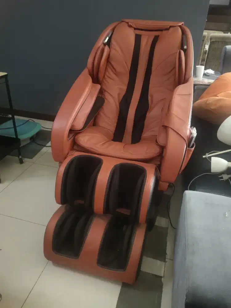 Dijual cepat murah kursi pijat therapy