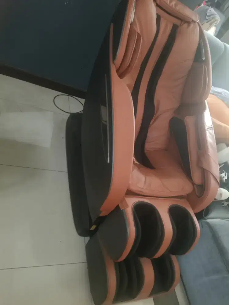 Dijual cepat murah kursi pijat therapy