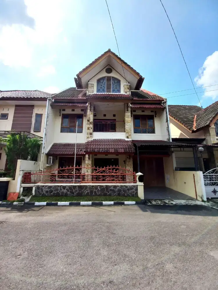 Rumah 2 lantai Puri Timoho Asri 2 , dekat ke Amplaz & Balaikota Jogja