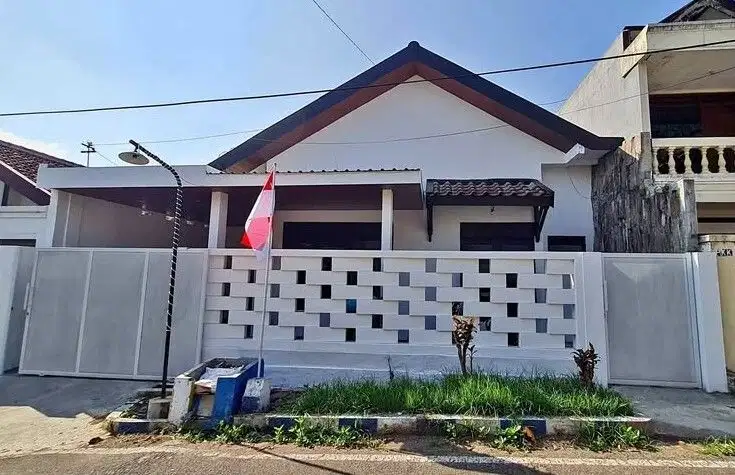Dijual Rumah Full Renovasi di Perumahan Tunjungsekar Lowokwaru Malang