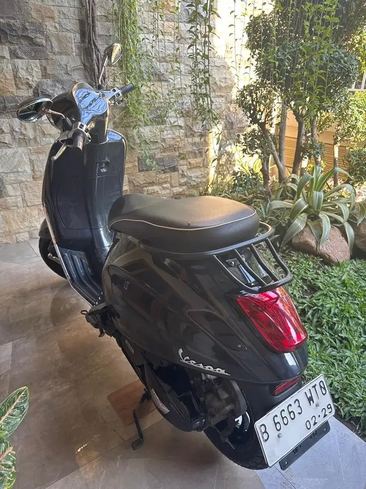 Dijual Vespa Sprint 2018 IGET ABS