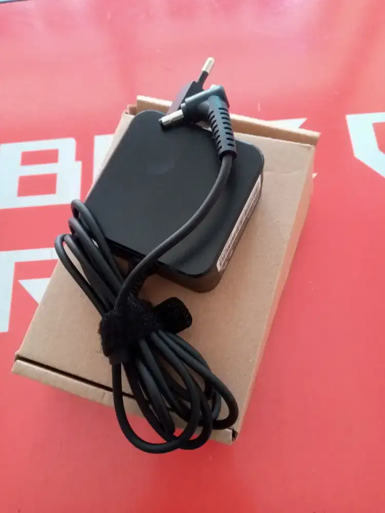 Adaptor Charger Laptop Lenovo