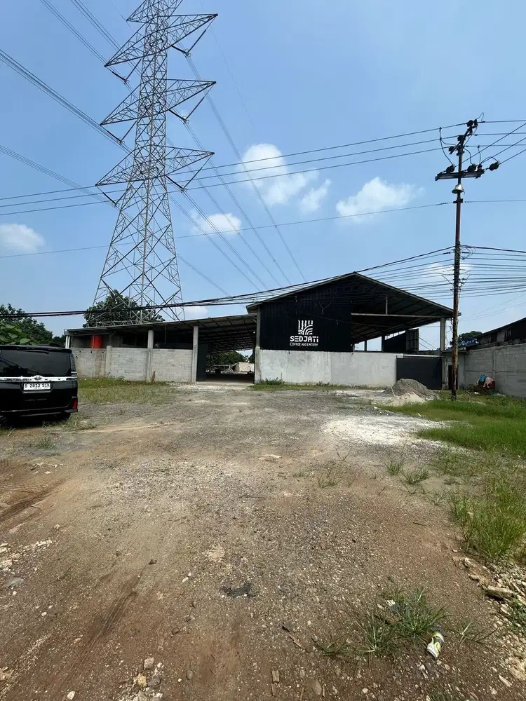 Jual Tanah Pinggir Jalan Raya Bogor - sudah ada bangunan Gudang-