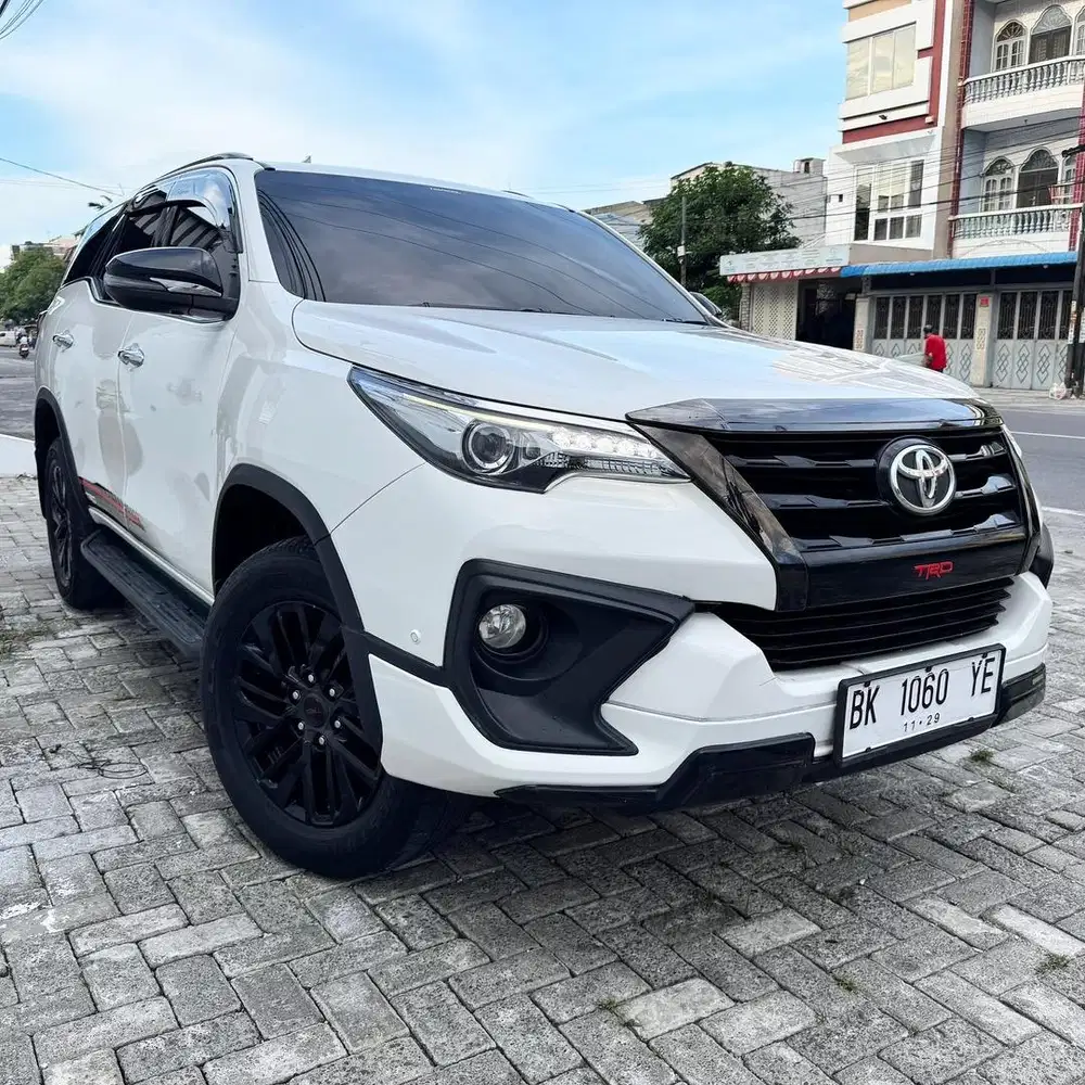 Toyota Fortuner VRZ TRD Kick Sensor 2019 A/T