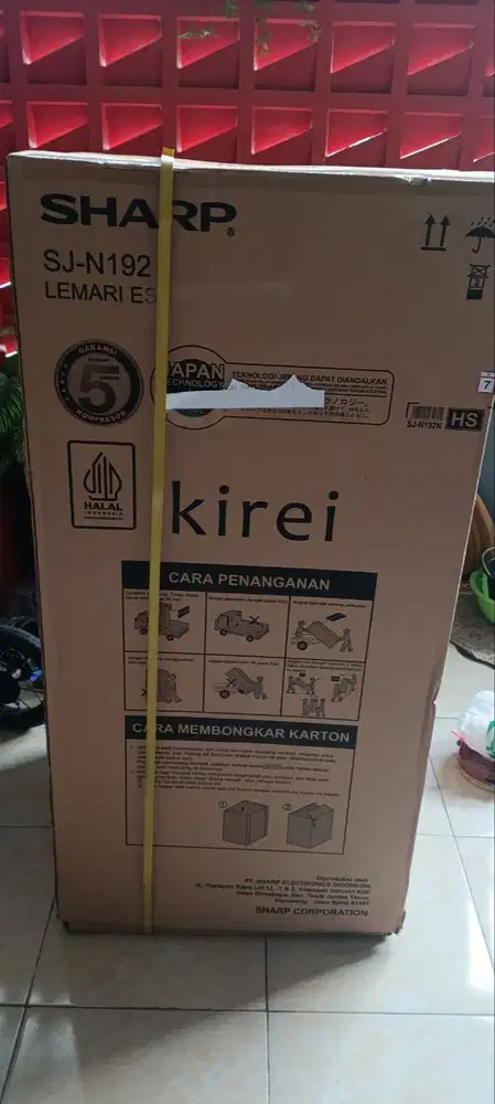 Kulkas Sharp 1 pintu SJ-N192