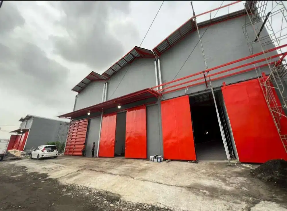 DISEWAKAN MURAH GUDANG BARU GRESS 2 LANTAI IR SOEKARANO DKT GALAXY MALL KENJERAN