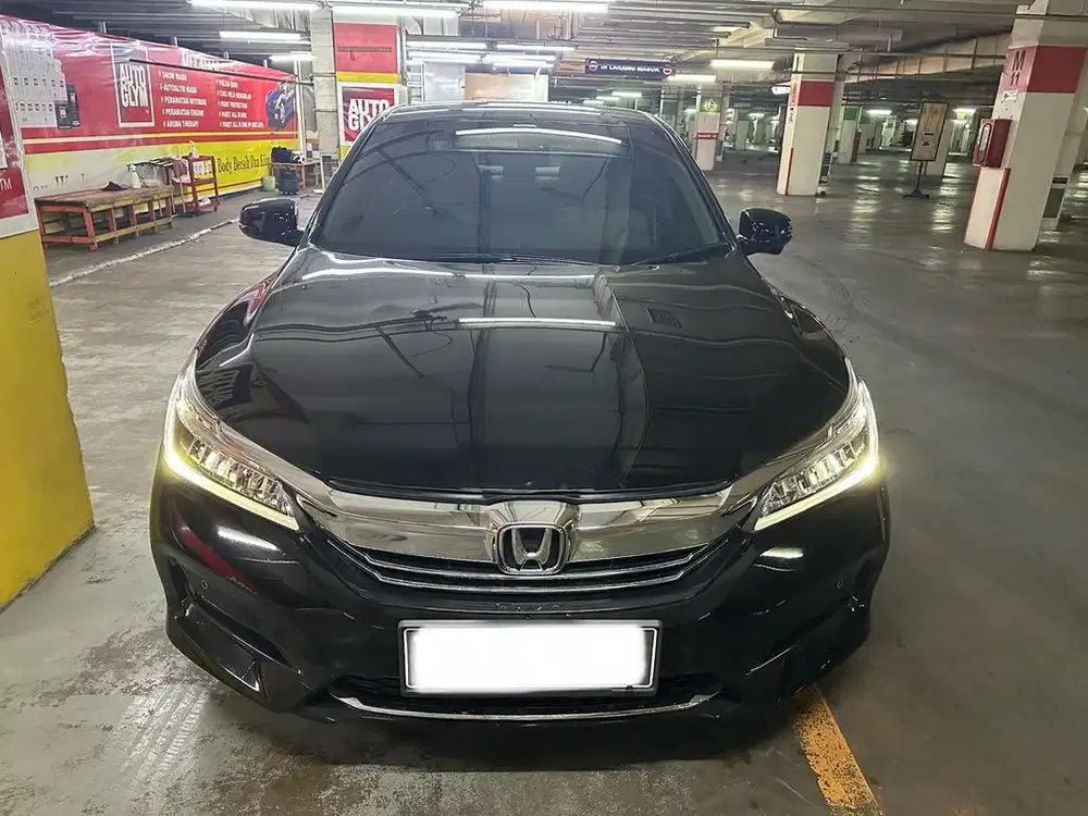 Honda accord super low KM plat cantik