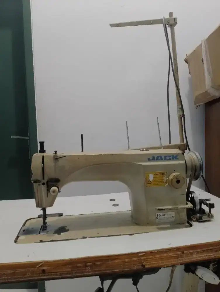 Mesin jahit bekas