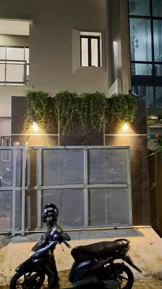 Rumah 2 Lantai Siap Huni Bukit Nusa Indah Serua Tangsel