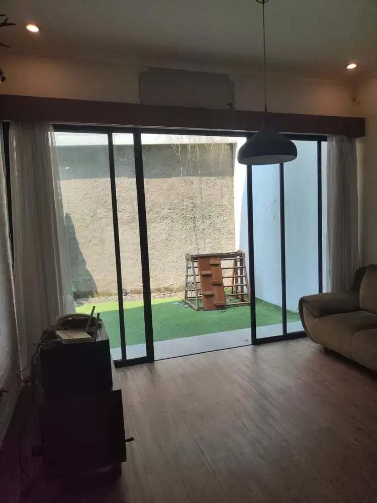 Rumah di Pomentia Residence Jagakarsa