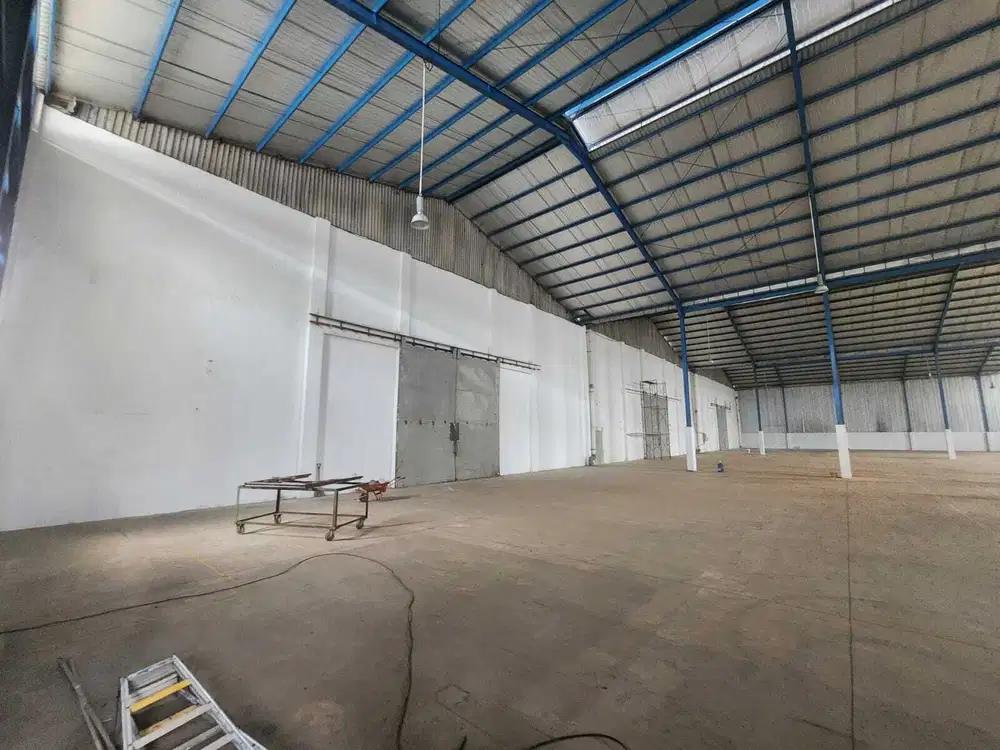 DISEWAKAN CEPAT GUDANG-KANTOR 2200MTR-CIKUPA TANGERANG-10MENIT EXIT TOL BITUNG