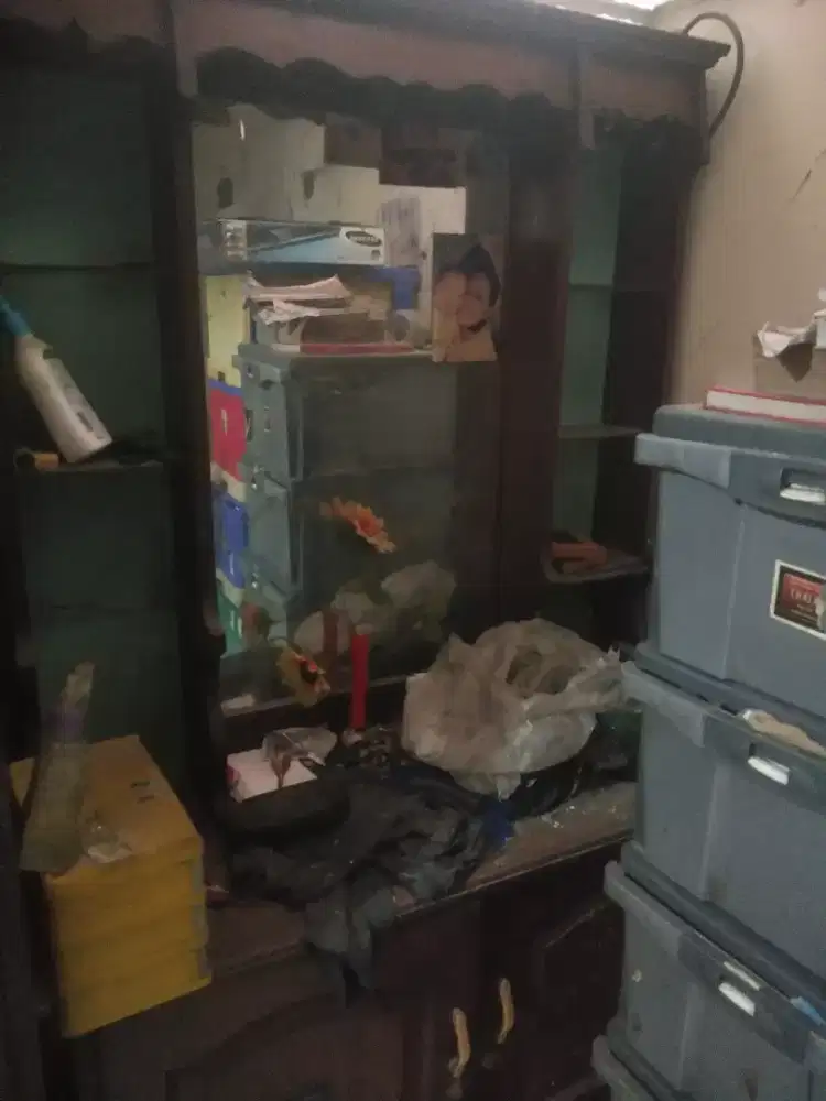 Lemari rias kayu jati