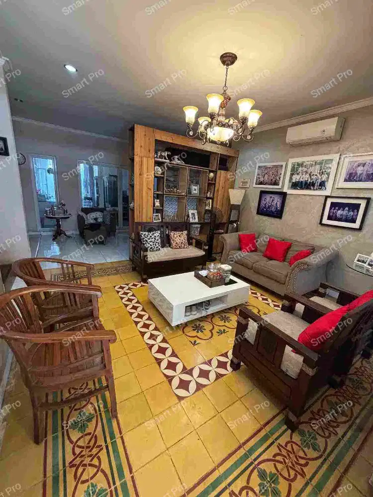 Rumah 2 lantai, Modernland, siap huni, bisa KPR