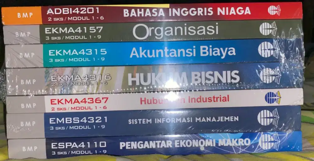 Buku paket UT S1 Manajemen semester 03