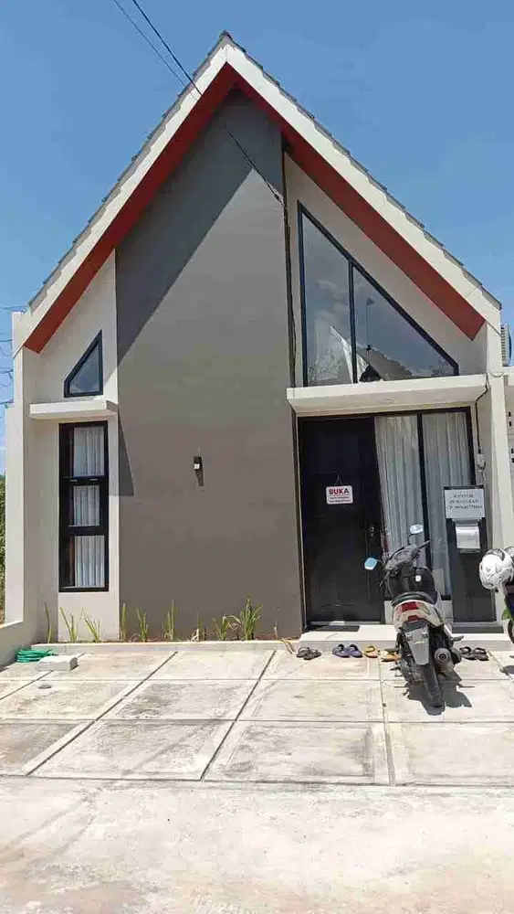 Rumah Cantik Desain Mewah di Pusat Kota Ungaran
